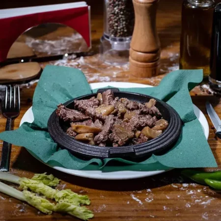 Tagliata di manzo con porcini