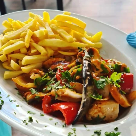 Tigaie picanta de pui