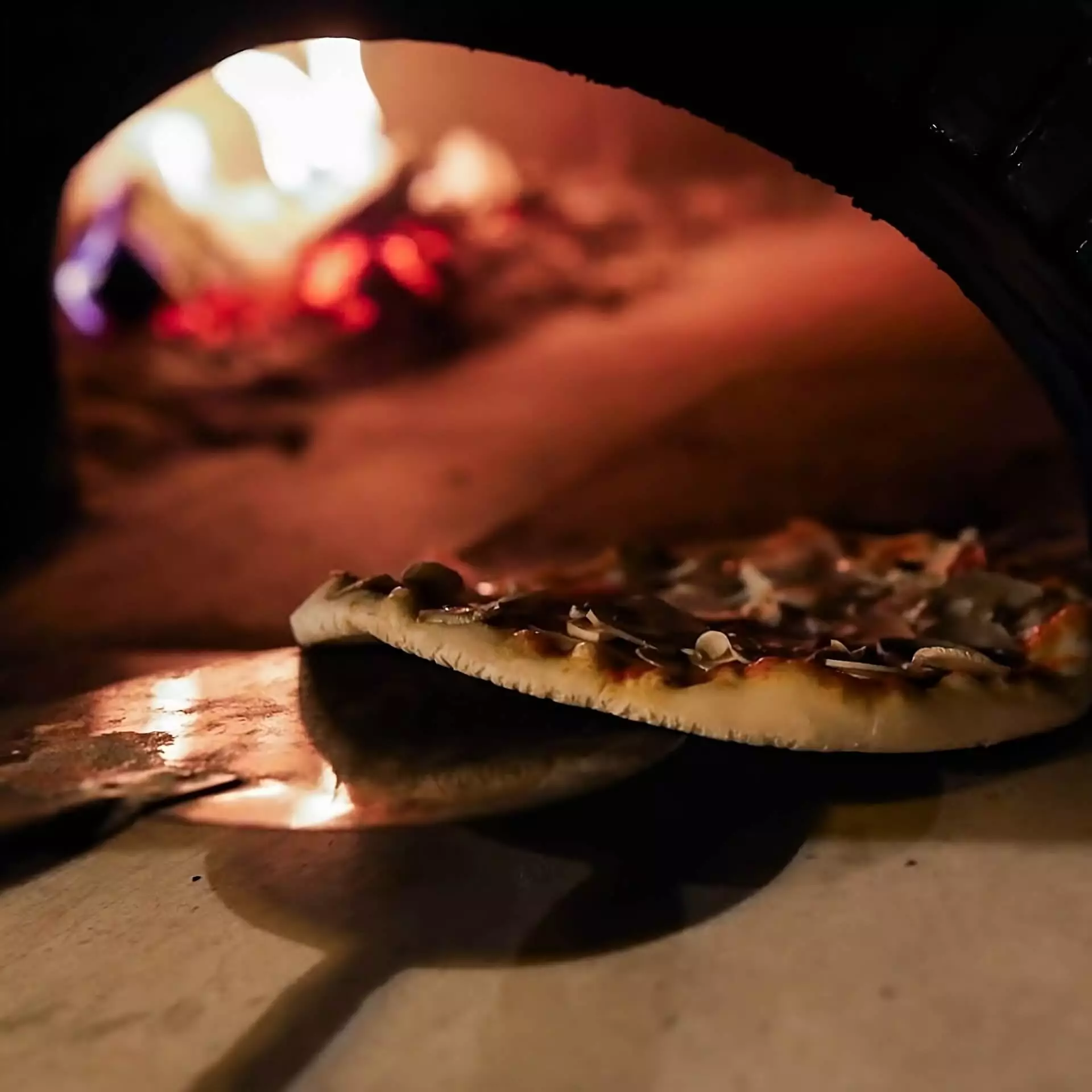 verificare pizza intoarcere local trattoria chiajna rosu militari 2 O scurta istorie foto