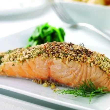 Somon in crusta de ierburi